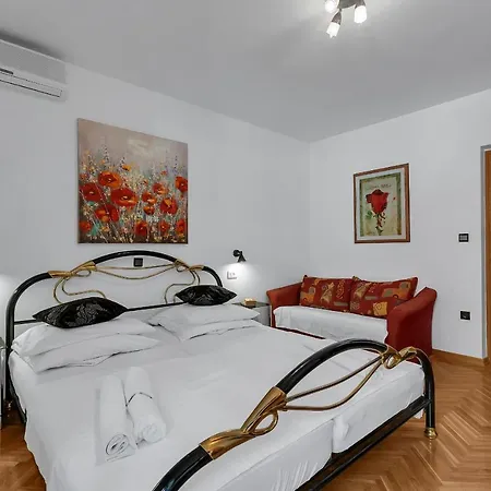 Lazeta Duće