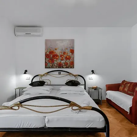 Lazeta Apartamento *