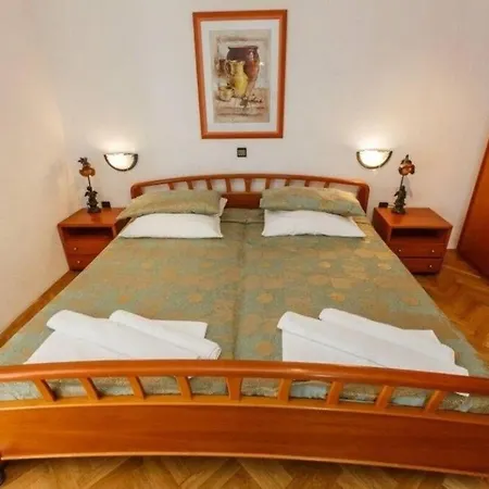 Appartement Lazeta *